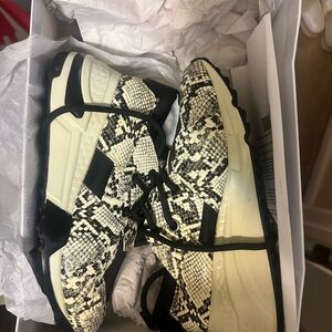 Steve Madden Snakeskin Pattern Sneakers